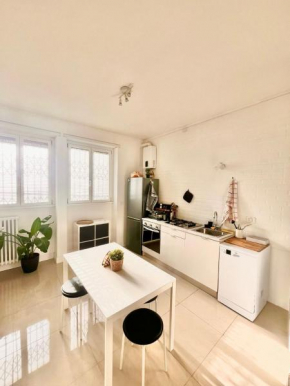 double room with private bathroom in shared apartment
